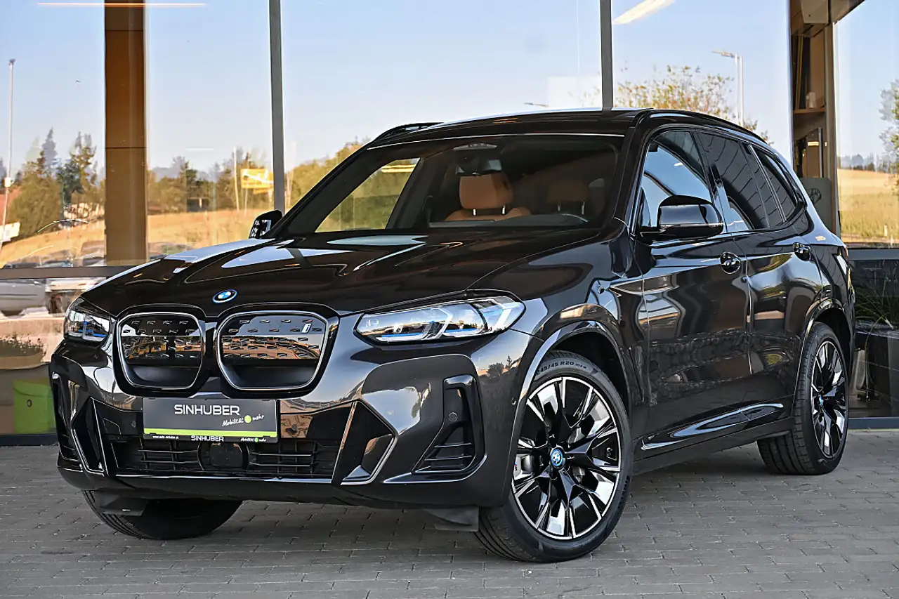 BMW iX3 M 73,8kWh Sport ACC, Laserlicht, DrivingProf, K... — photo 1 of 31