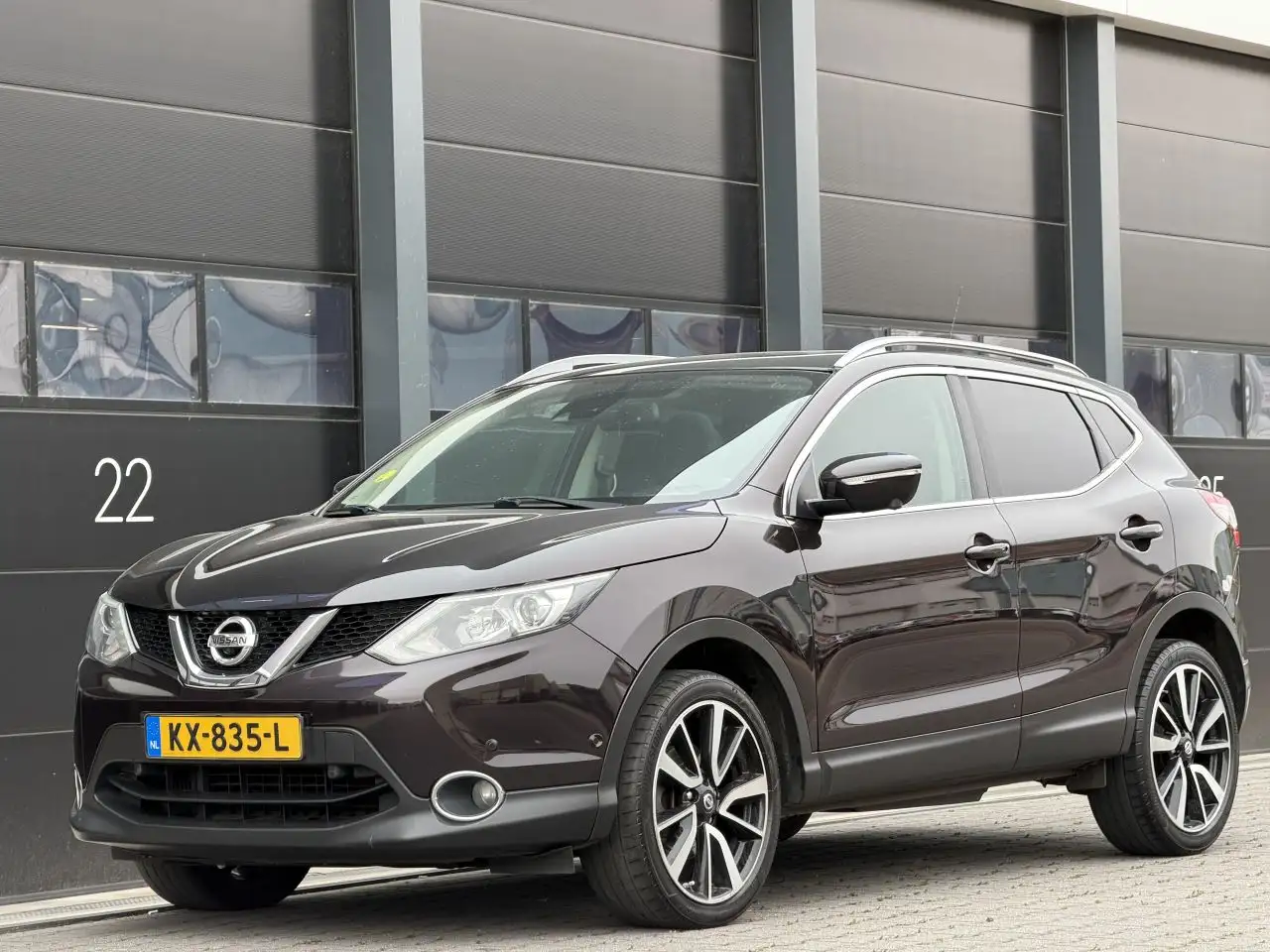 Nissan Qashqai 1.6 DCI Pano Leer Camera — photo 1 of 15