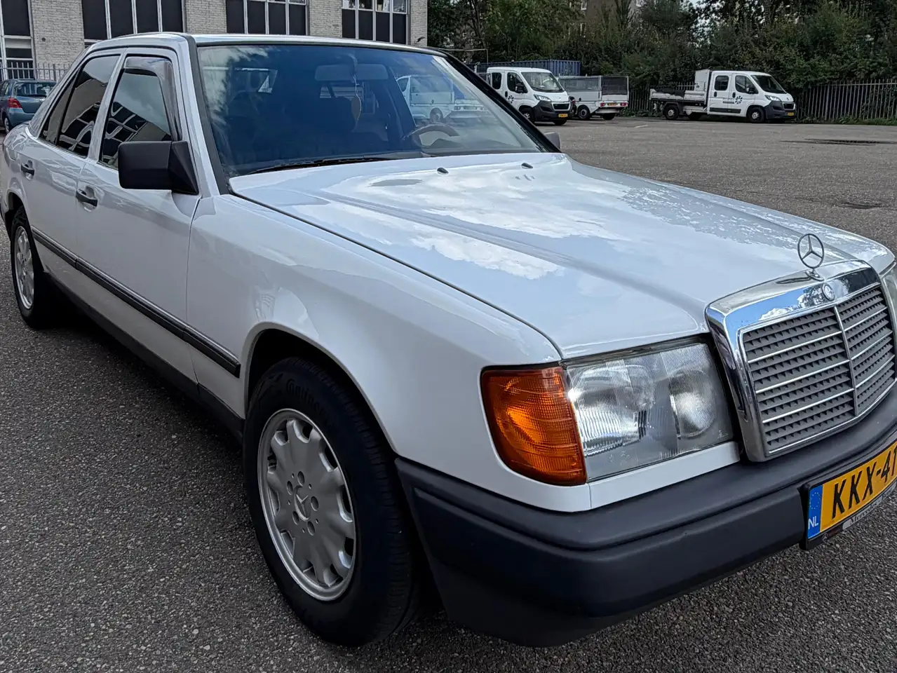 Mercedes-Benz 250 Mercedes 250D W124 1985 | Belastingvrij — photo 1 of 12