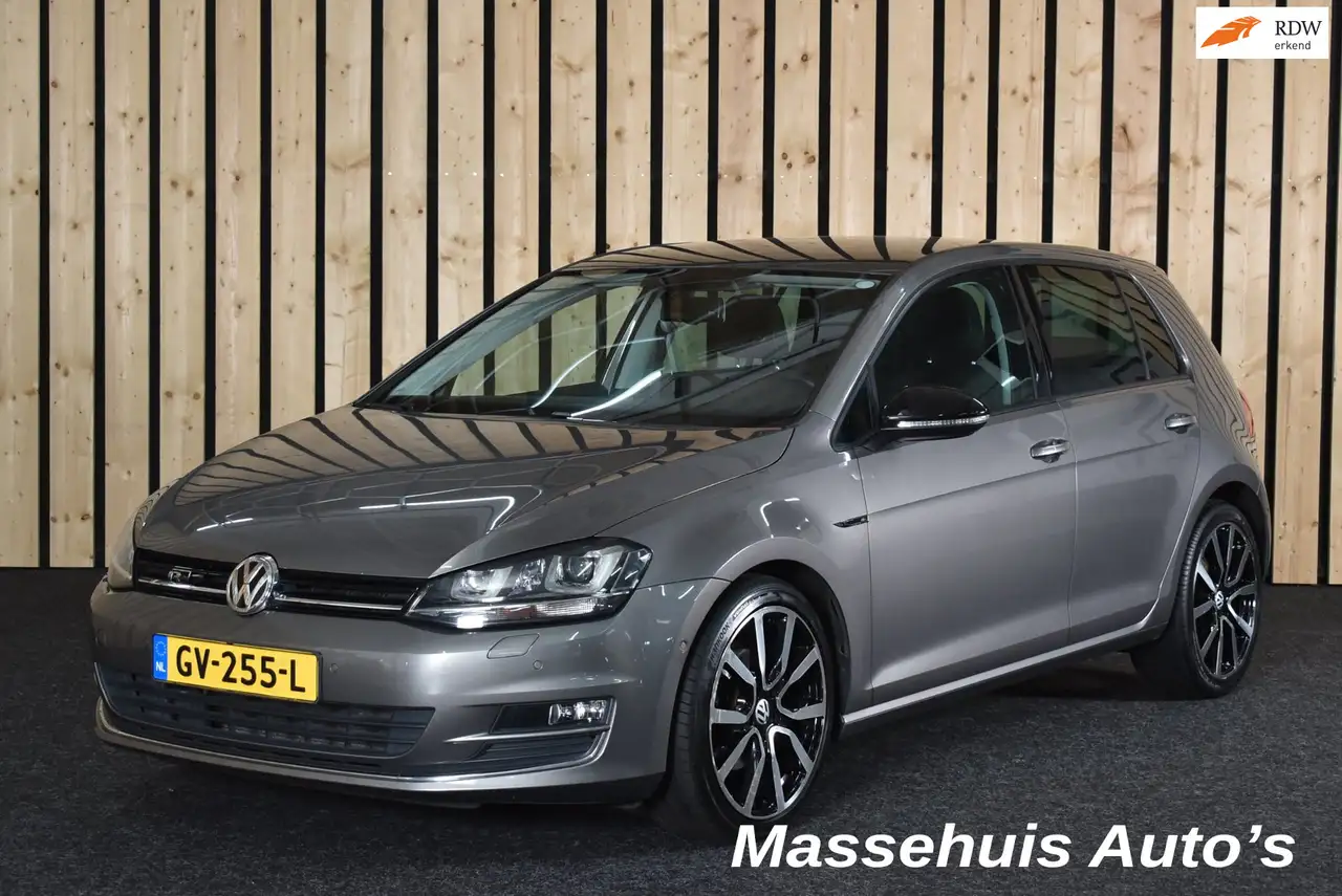 Volkswagen Golf 1.4 TSI ACT Highline 140 pk Trekhaak 18" PDC Clima — photo 1 of 40