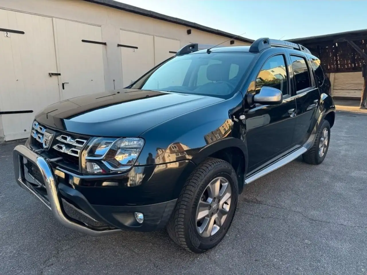 Dacia Duster 1.5 dCi 110 4x4 — photo 1 of 18