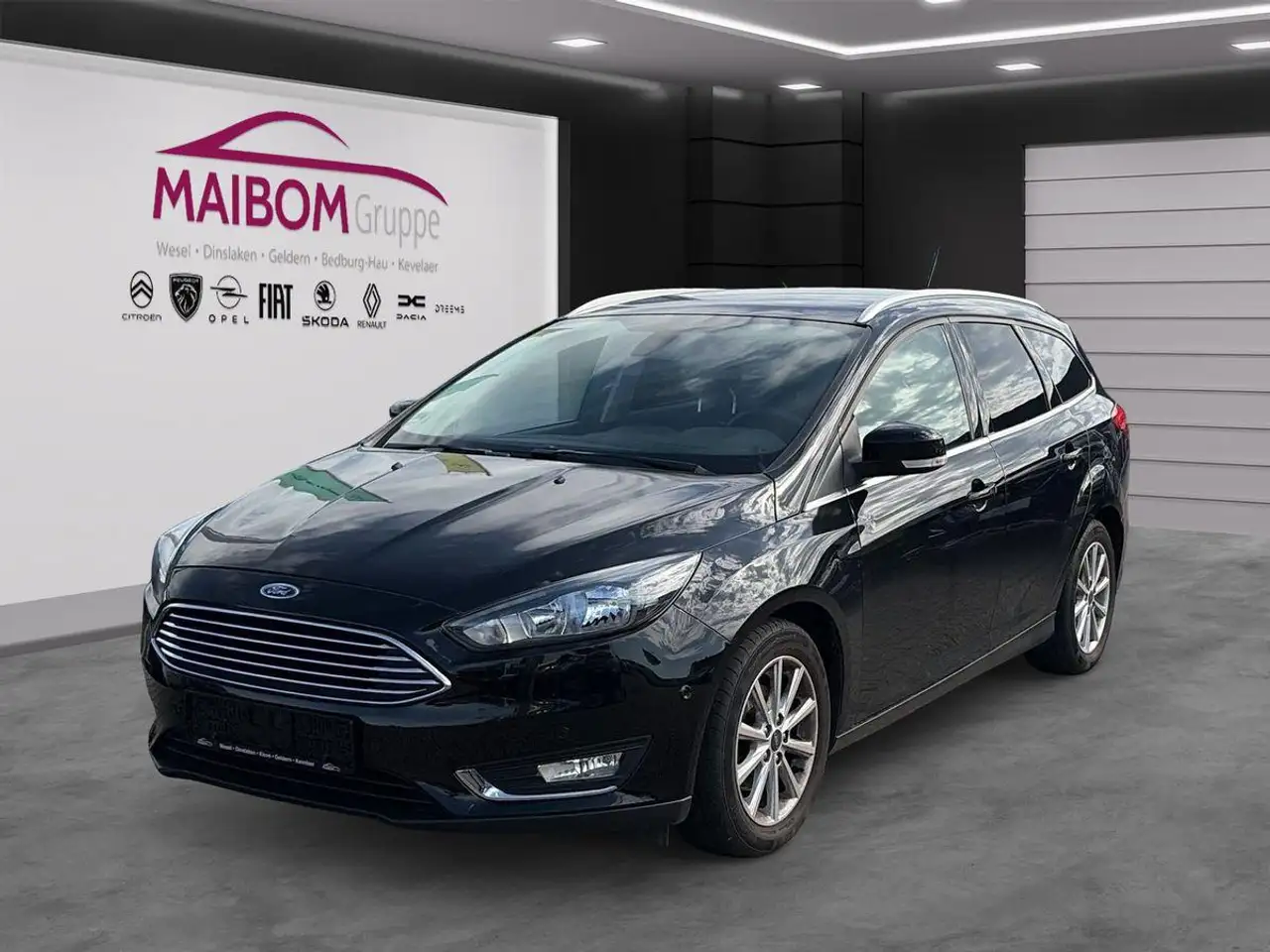 Ford Focus Titanium Turnier 1.0 — photo 1 of 16