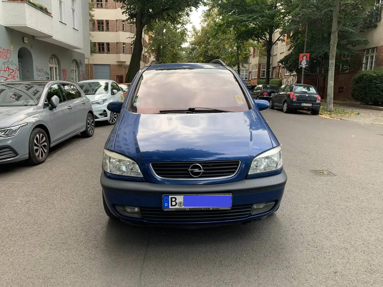 Opel Zafira AUTOMATIK AUS 1 HAND,UNFALLFREI,7 SITZER — photo 1 of 15