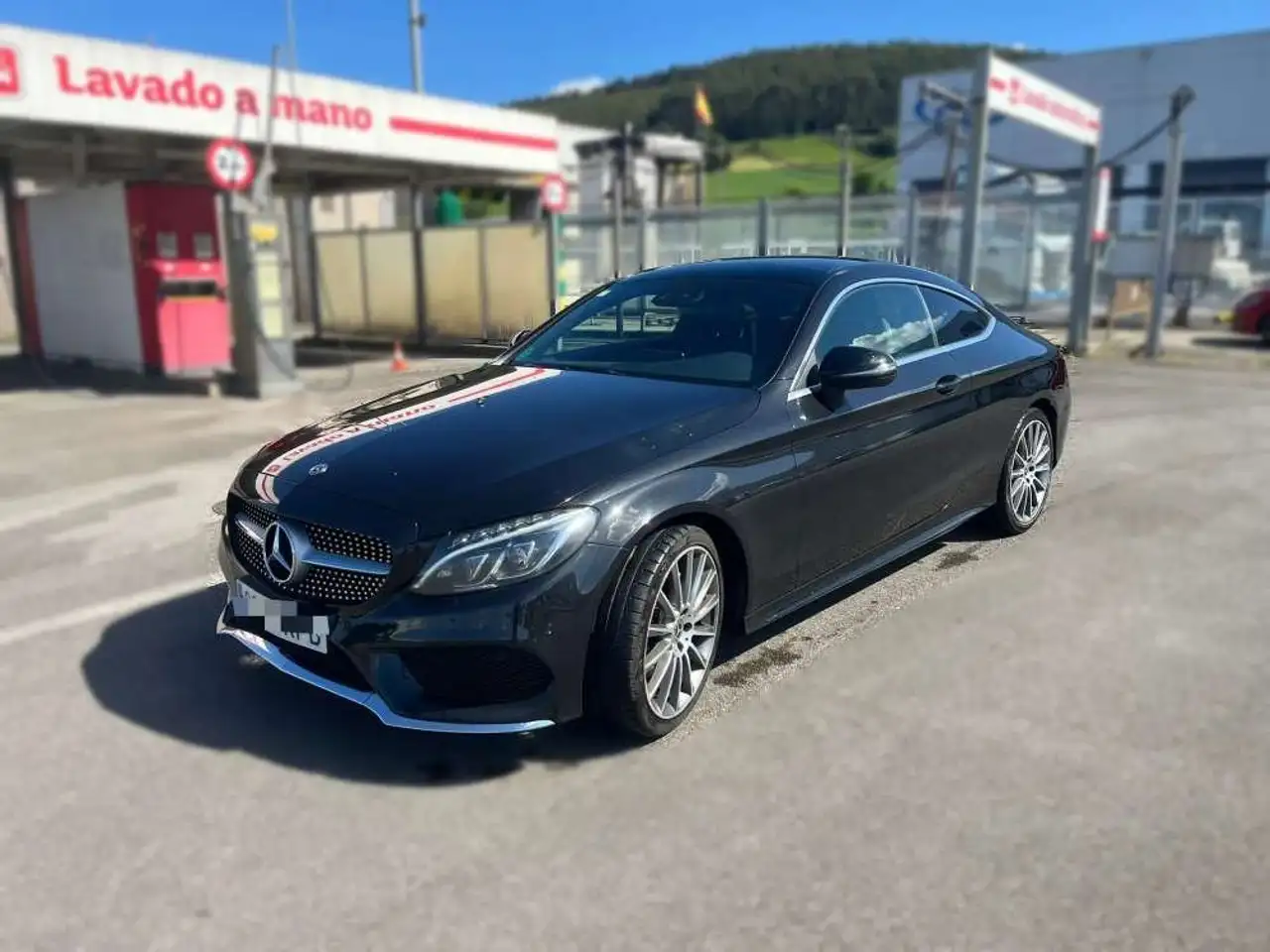 Mercedes-Benz C 220 Coupé 220d — photo 1 of 8