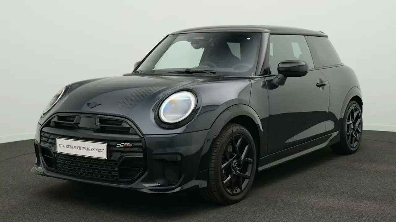 MINI Cooper S John Cooper Works Trim — photo 1 of 26