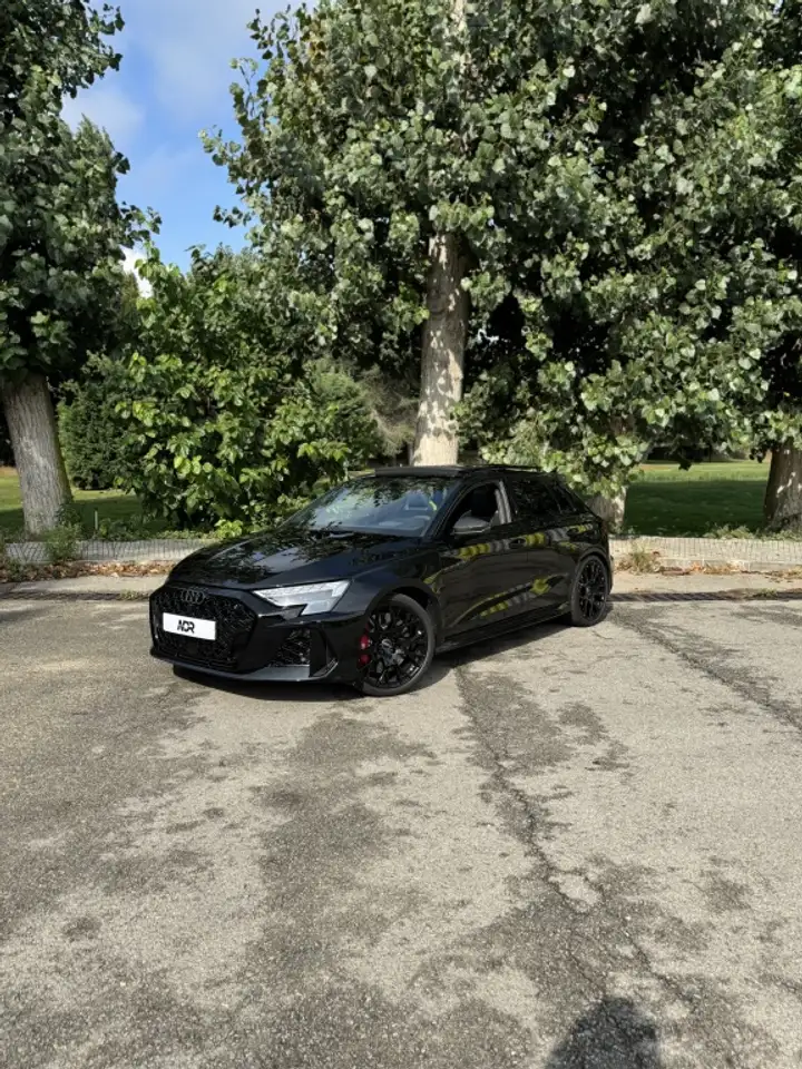 Audi RS3 Sportback quattro S tronic 294kW — photo 1 of 11