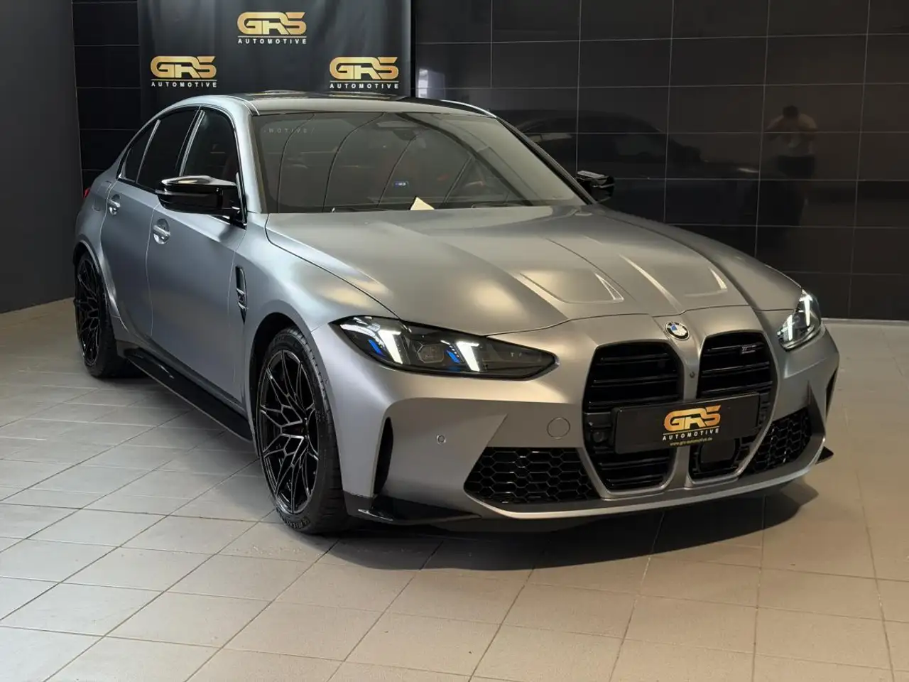 BMW M3 — photo 1 of 27