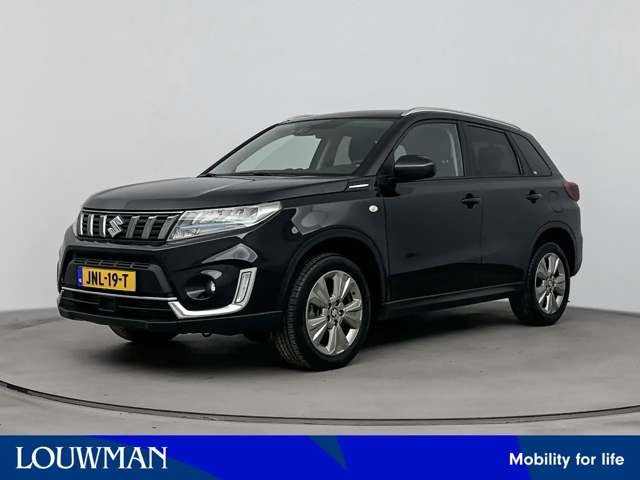 Suzuki Vitara 1.4 Boosterjet Select Smart Hybrid | Climate Contr — photo 1 of 27