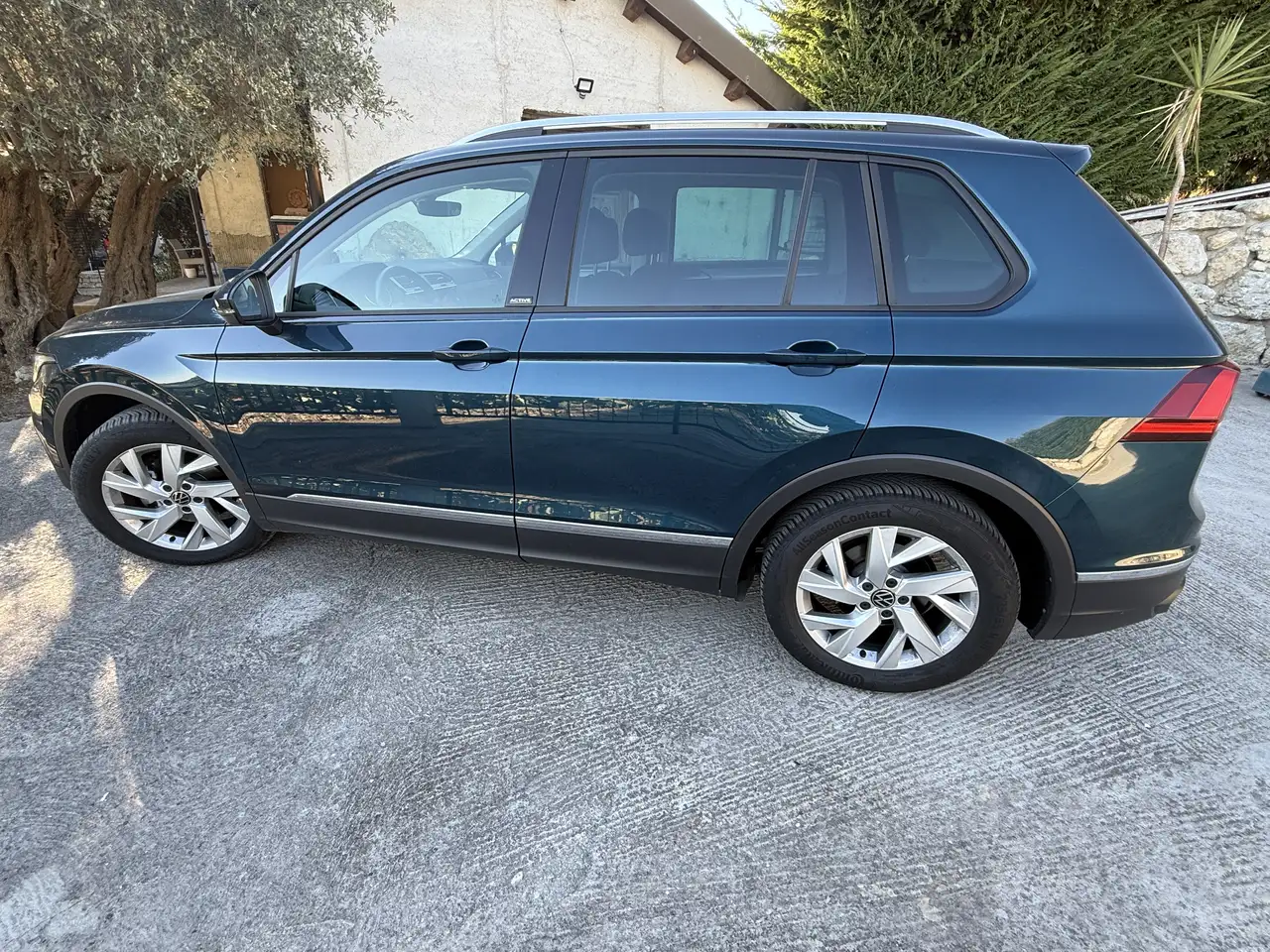 Volkswagen Tiguan 2.0 tdi Life 122cv — photo 1 of 15