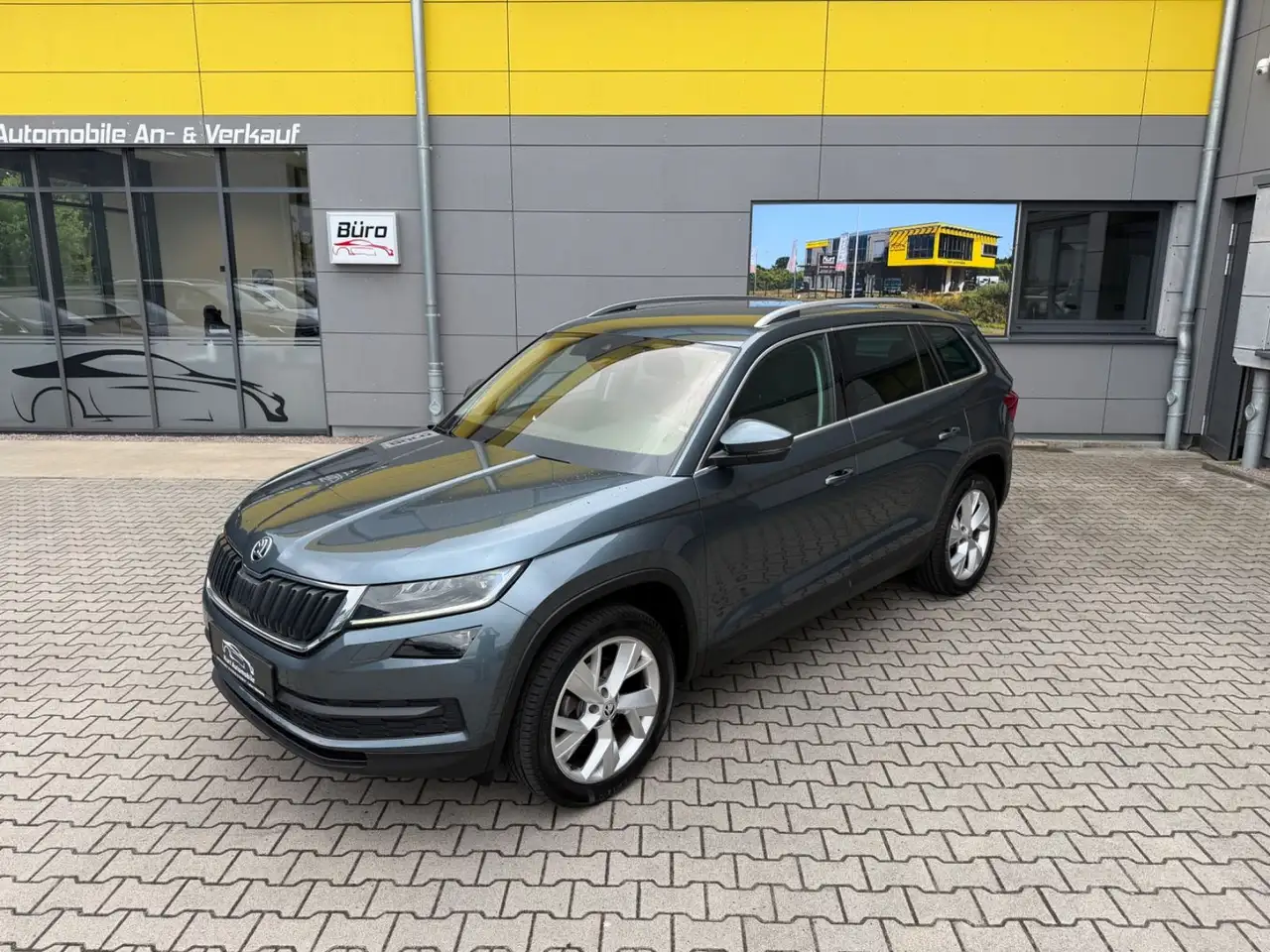 Skoda Kodiaq Style/AHK/MEMORY/AUTOMATIK/7 SITZER — photo 1 of 32