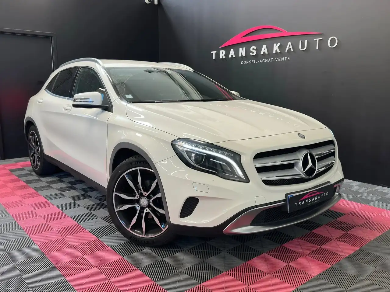 Mercedes-Benz GLA 200 CLASSE 200 CDI SENSATION 7G DCT7 - ORIGINE FRANCE SUIVI COMPLET — photo 1 of 40
