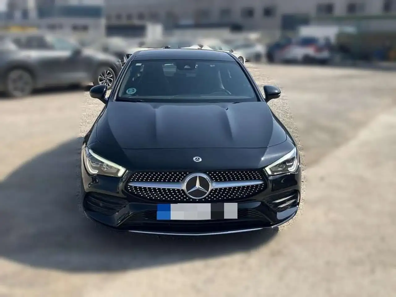 Mercedes-Benz CLA 200 — photo 1 of 24