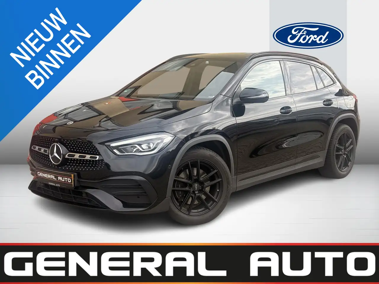 Mercedes-Benz GLA 200 AMG Line, Automaat, Alcantara — photo 1 of 26