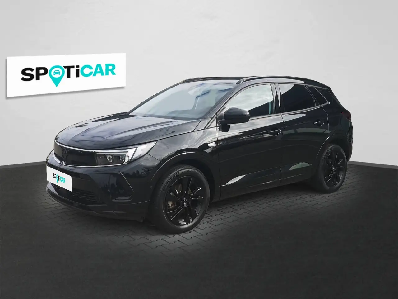 Opel Grandland GS 1.2 Turbo 130PS MT6 / Navi, IntelliLux, PDC — photo 1 of 31