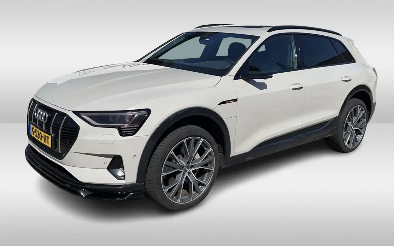 Audi e-tron e-tron 55 quattro advanced 95 kWh / SoH 91,3% / Tr — photo 1 of 5