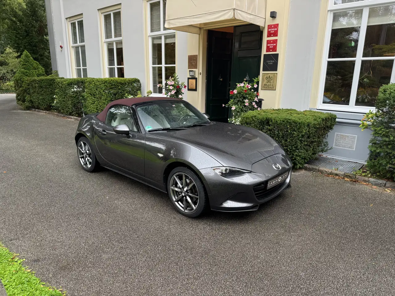 Mazda MX-5 2.0 SkyActiv-G 184 Sakura, Camera — photo 1 of 15
