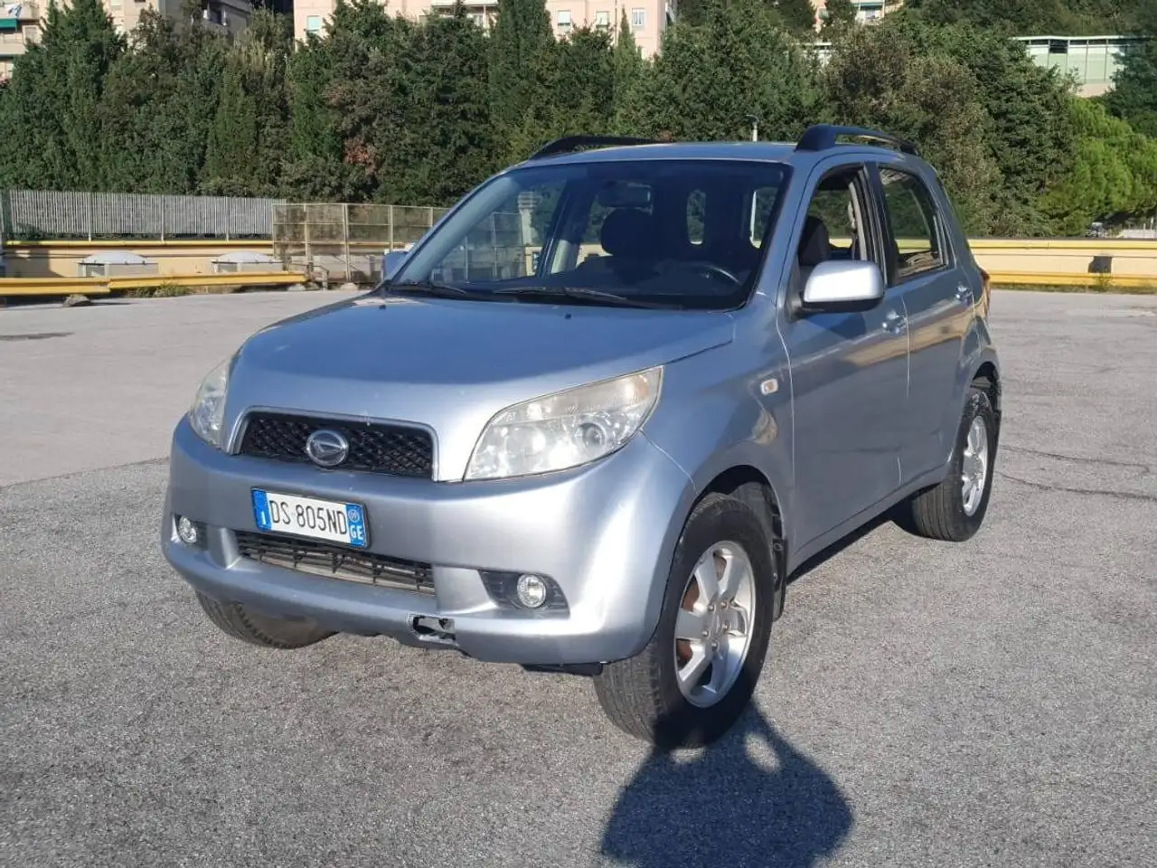 Daihatsu Terios Terios 2006 1.5 SX — photo 1 of 9
