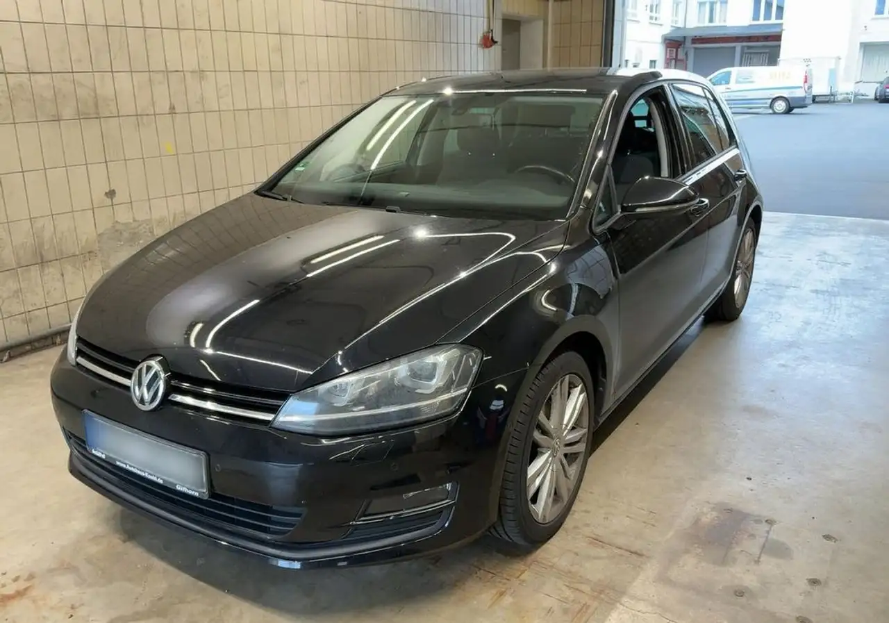 Volkswagen Golf Vw 7 1.2 tfsi 105 SPORTLINE DSG7 5 PORTES — photo 1 of 10
