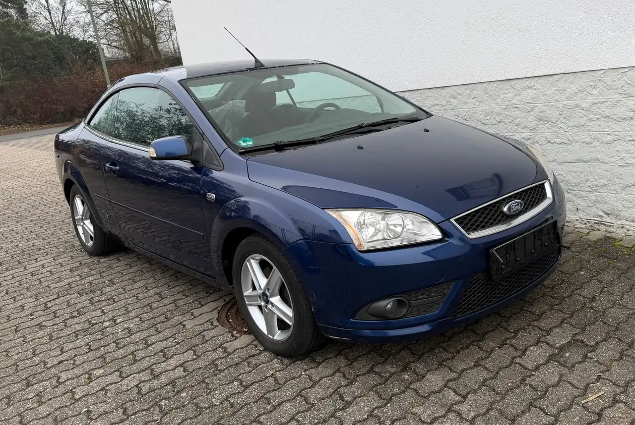 Ford Focus Cabrio 1.6 16V Pininfarina Klima — photo 1 of 11
