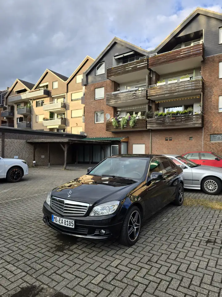 Mercedes-Benz C 200 Kompressor Automatik Elegance — photo 1 of 15