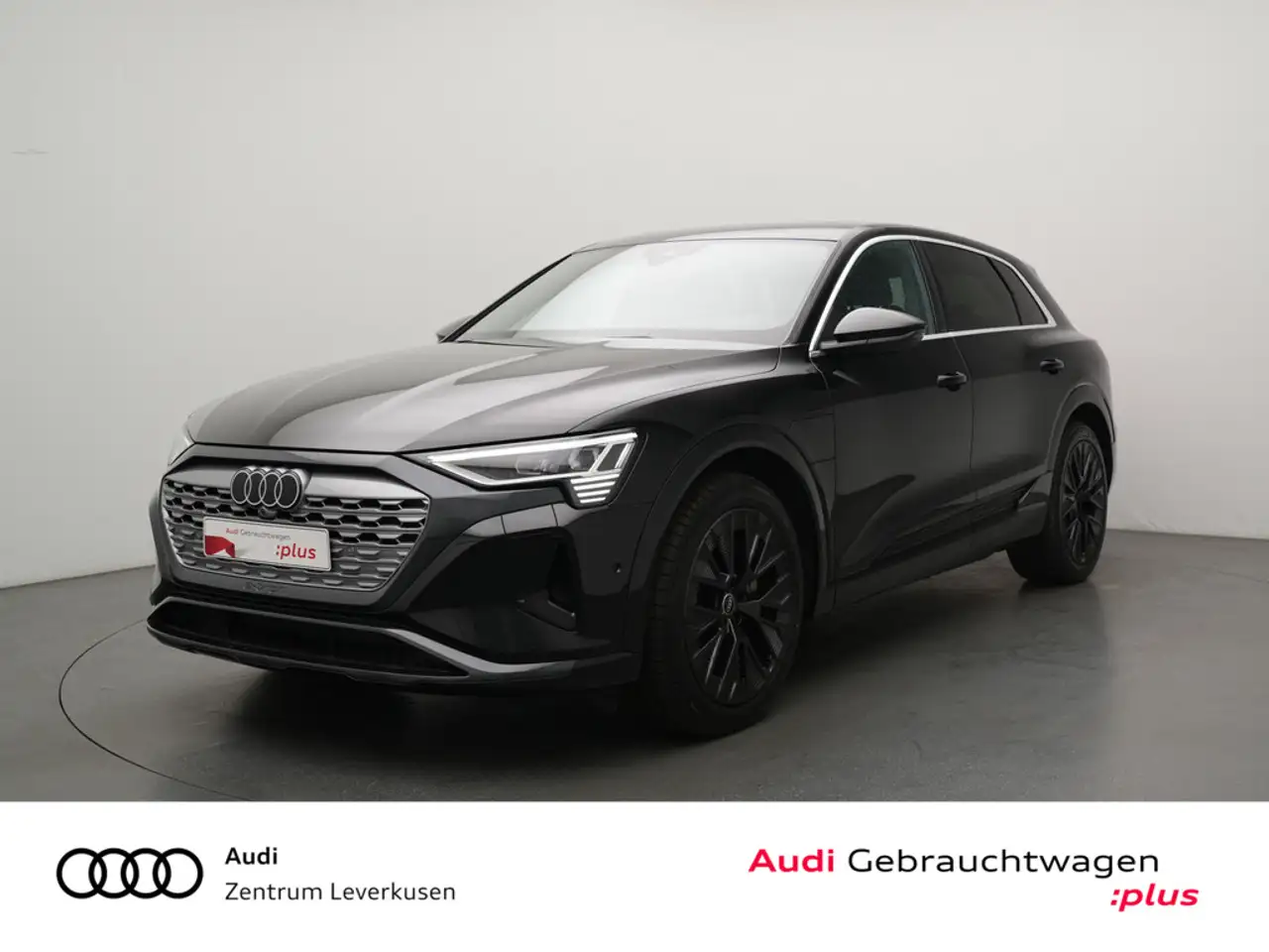 Audi Q8 e-tron advanced PANO MATRIX LUFT ACC LEDER — photo 1 of 14