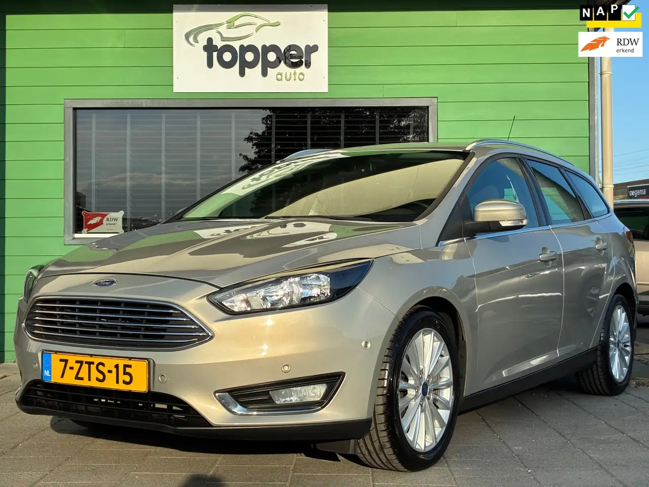 Ford Focus Wagon 1.0 Titanium Edition|2e Eigenaar|D-riem v.v. — photo 1 of 32