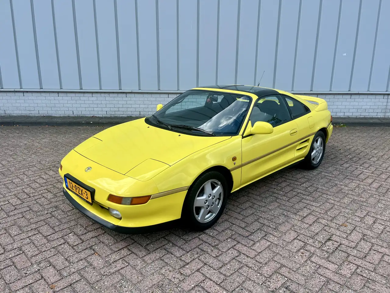 Toyota MR 2 GT-i TC 16 — photo 1 of 20