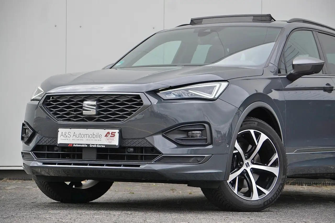 SEAT Tarraco 2.0 TDI FR 4x4 *UNFALLFREI *PANO *AHK — photo 1 of 40