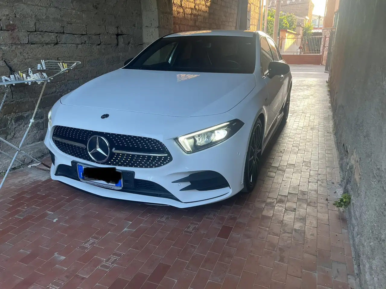 Mercedes-Benz A 180 Premium AMG Night edition — photo 1 of 8