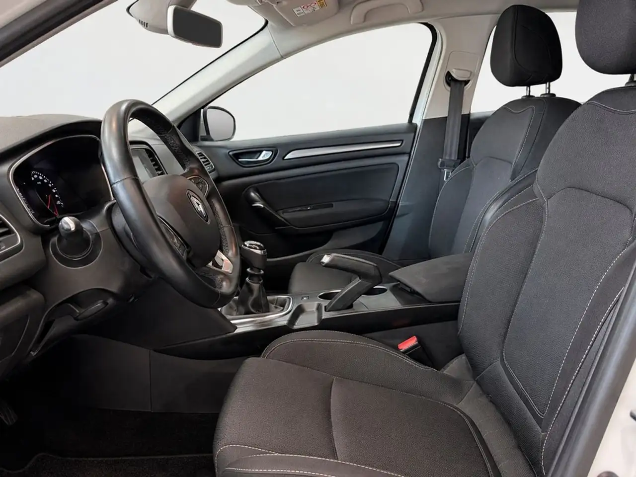 2021 Renault Megane S.T. 1.5dCi Blue Business 85kW, photograph 11