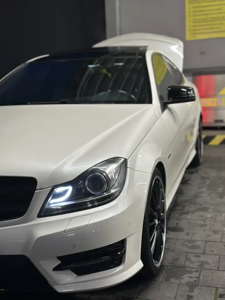 Mercedes-Benz C 250 CDI Coupe 7G-TRONIC Edition AMG Line Biturbo — photo 1 of 13