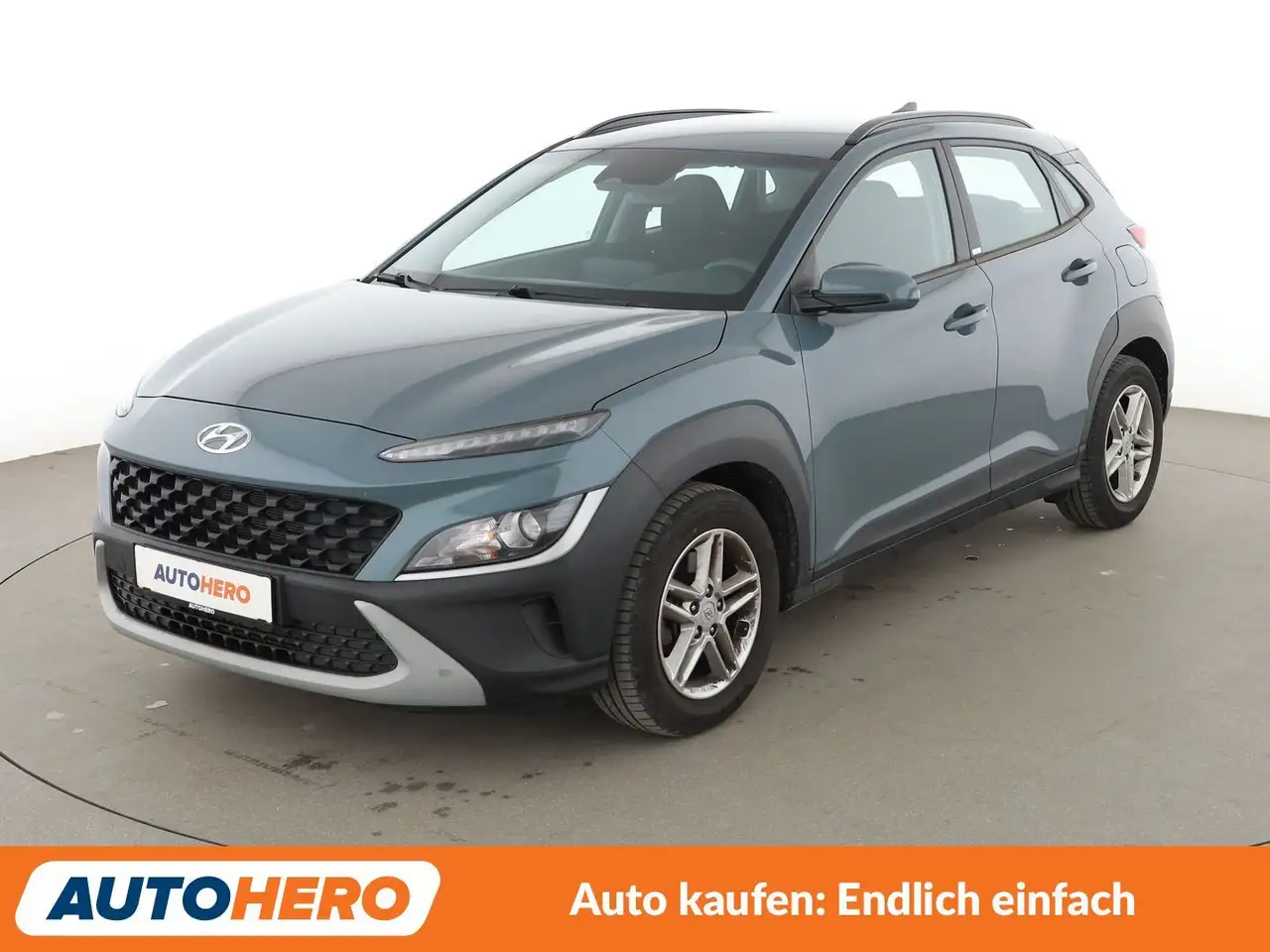 Hyundai KONA 1.0 TGDI Pure 2WD — photo 1 of 27