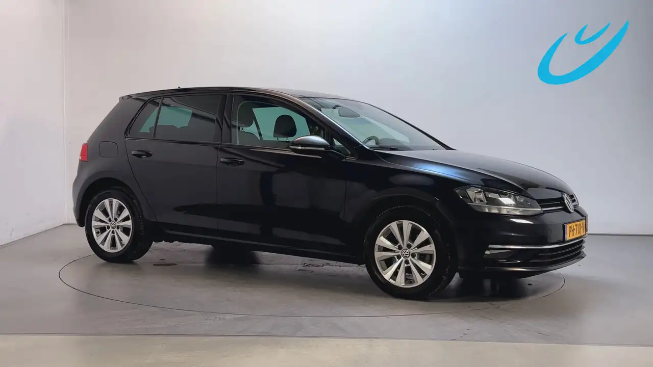 Volkswagen Golf 1.0 TSI 110pk 6-bak Comfortline Navigatie DAB+ App — photo 1 of 20