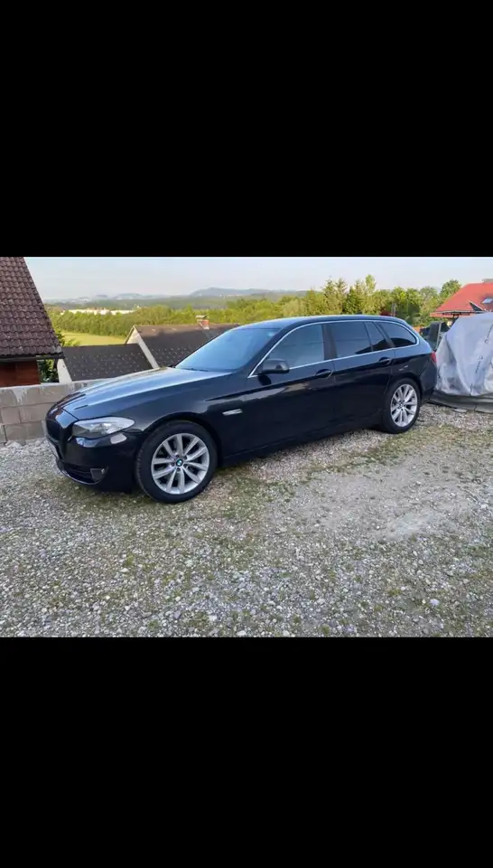 BMW 530 530d Touring BluePerformance Aut. — photo 1 of 11