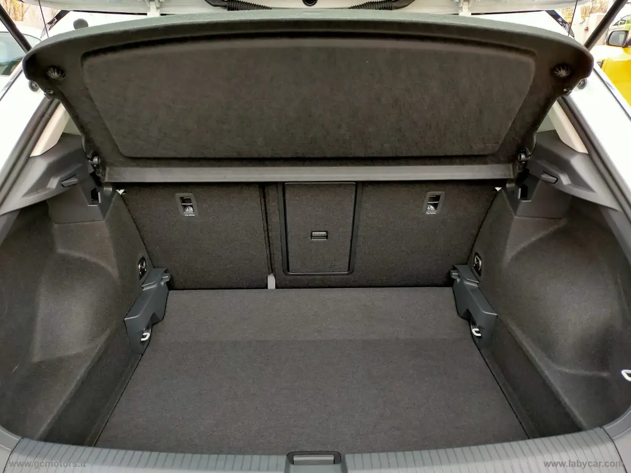2024 Volkswagen T-Roc 1.5 TSI ACT Style, photograph 9