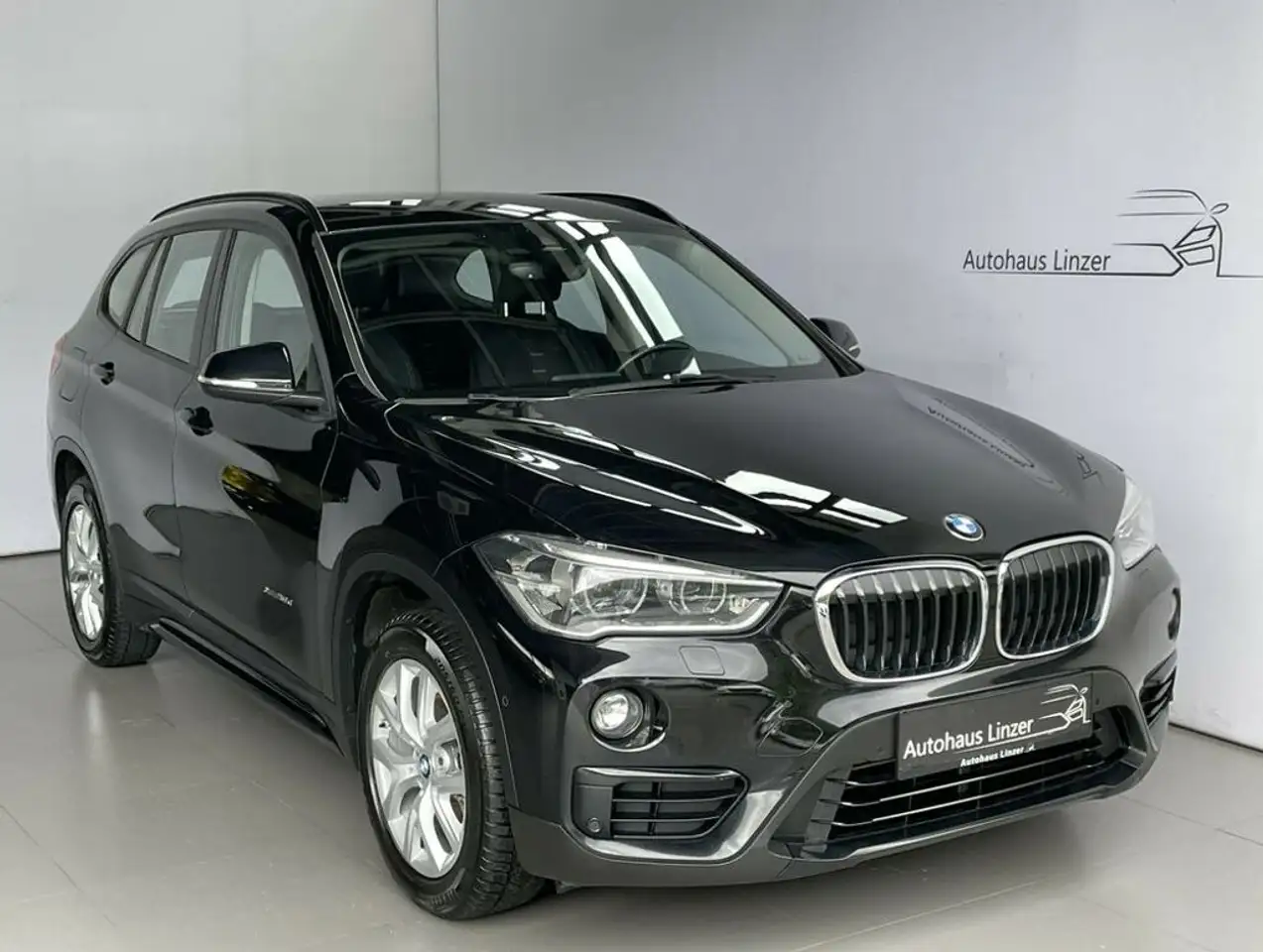BMW X1 xDrive18d *LED*AHK*Kamera*Sportsitze*AmbienteB* — photo 1 of 27