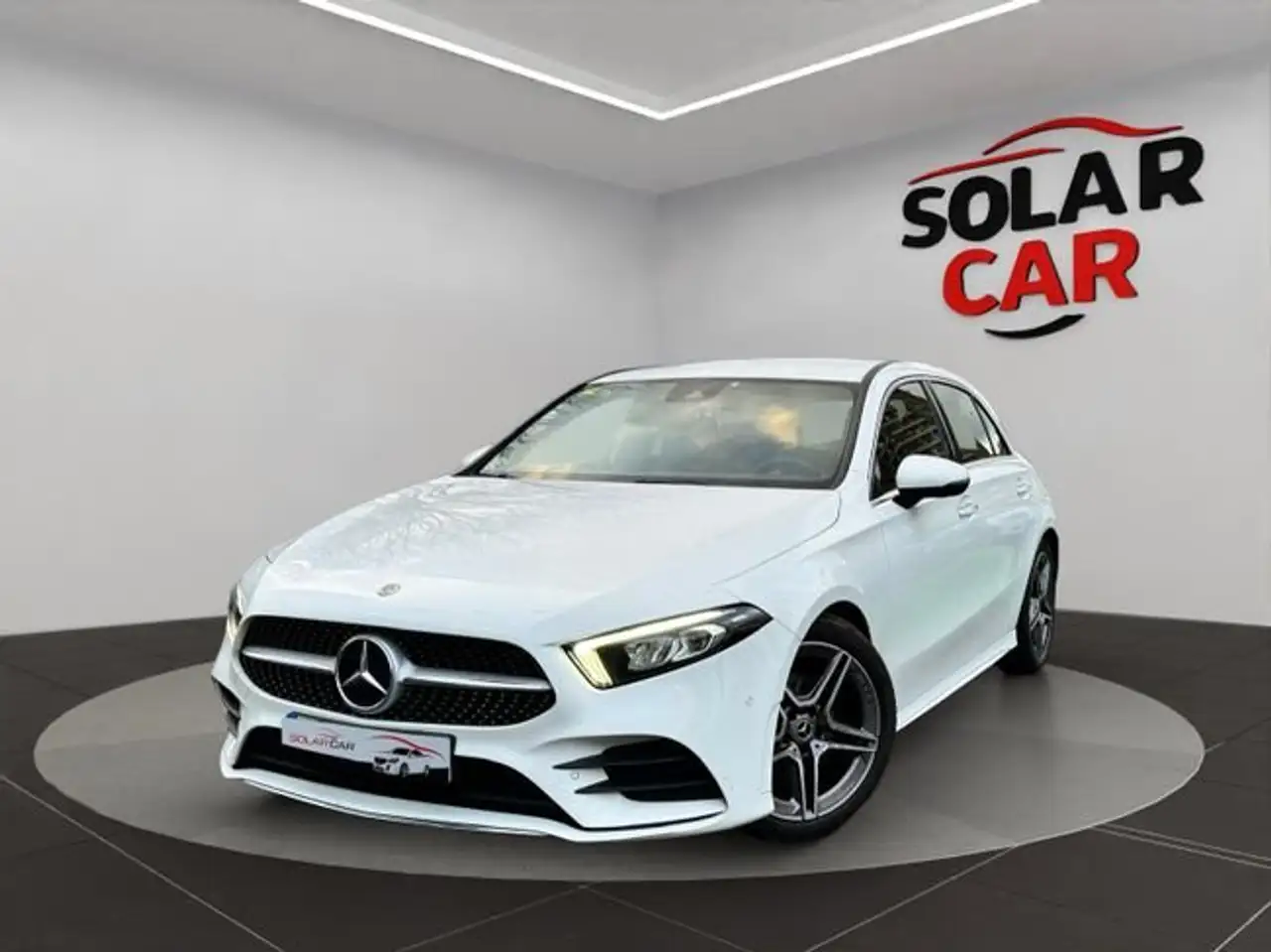 Mercedes-Benz A 200 7G-DCT — photo 1 of 15
