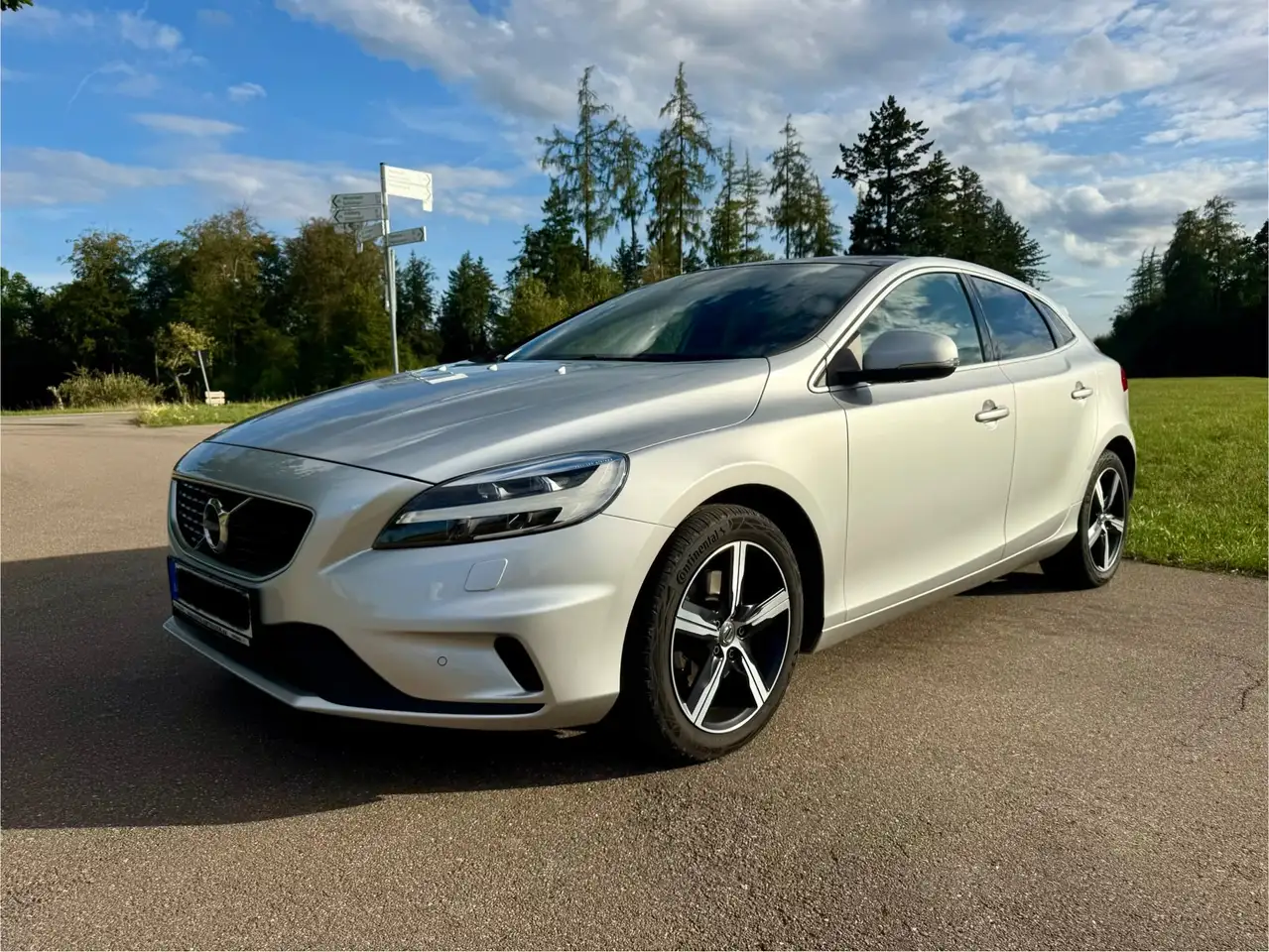 Volvo V40 V40 T3 RDesign — photo 1 of 18