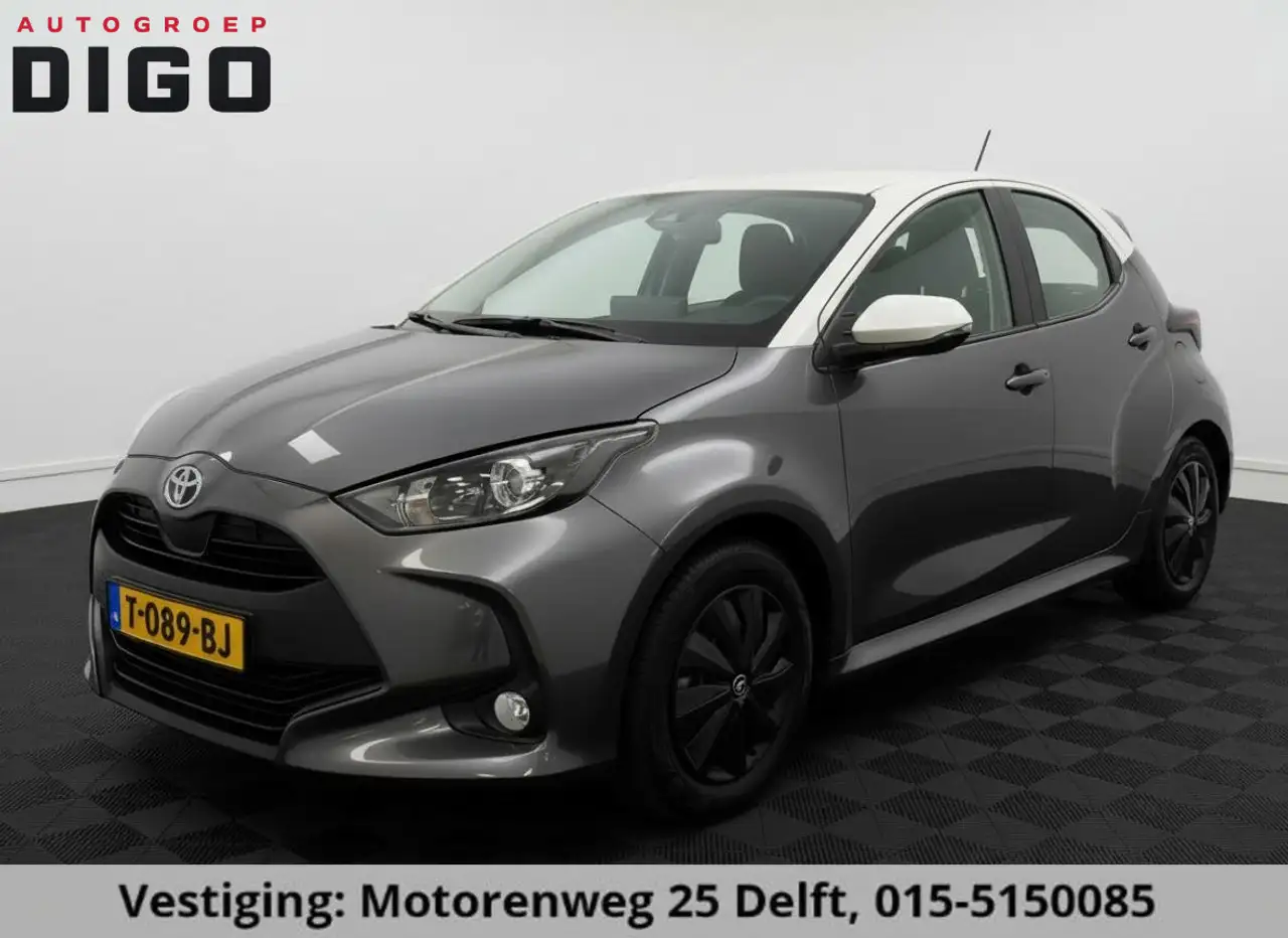 Toyota Yaris 1.5 HYBRID BI-TONE GARANTIE TOT 03-2033! . ADAPTIE — photo 1 of 40