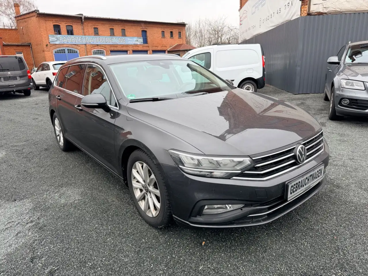 Volkswagen Passat Variant Business 2.0 TDI LED-Navi-Kamera- — photo 1 of 15