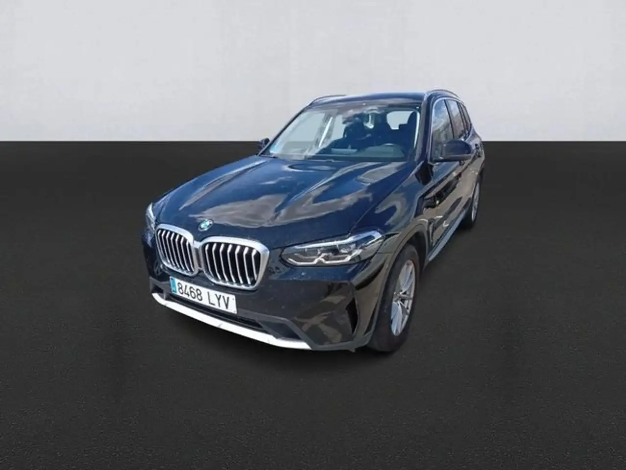 BMW X3 xDrive 20dA xLine — photo 1 of 8