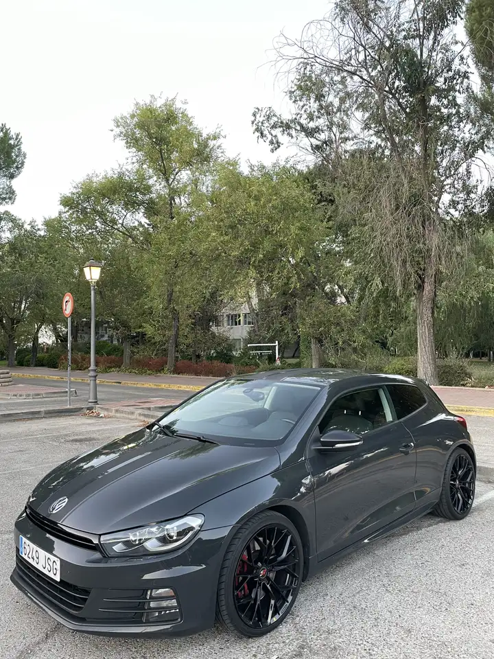 Volkswagen Scirocco 1.4 TSI BMT Typhoon by R-Line — photo 1 of 8