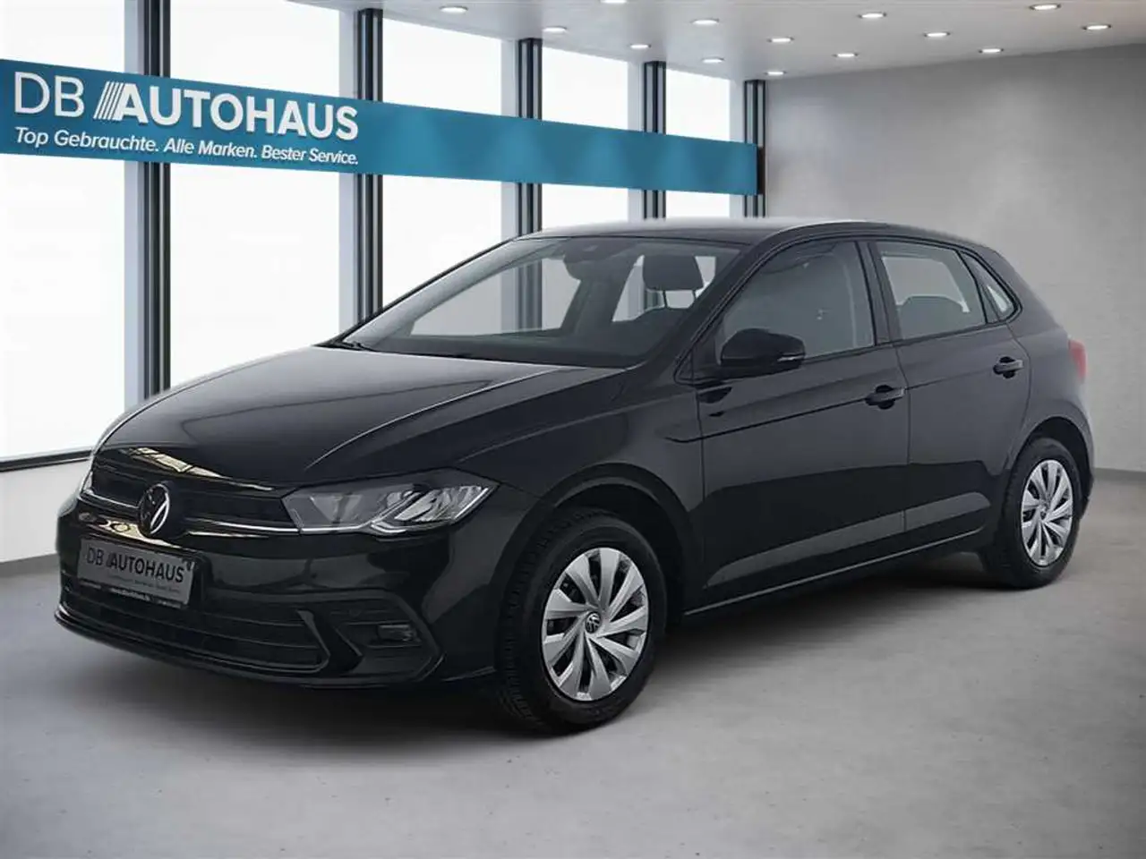 Volkswagen Polo Life 1.0 TSI — photo 1 of 33