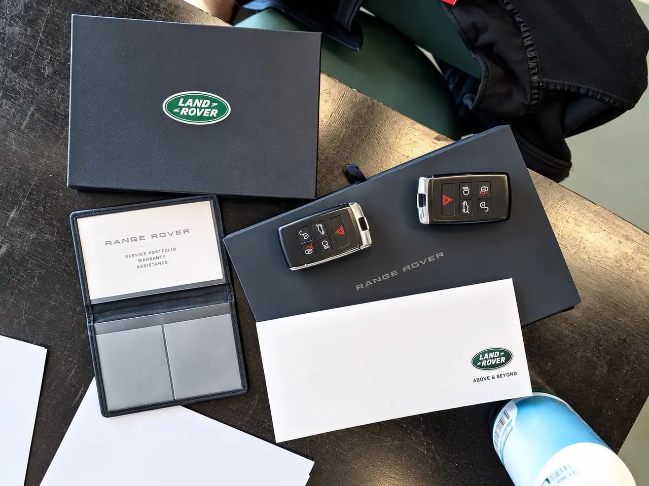 2022 Land Rover Defender 110 X-Dynamic HSE, photograph 11