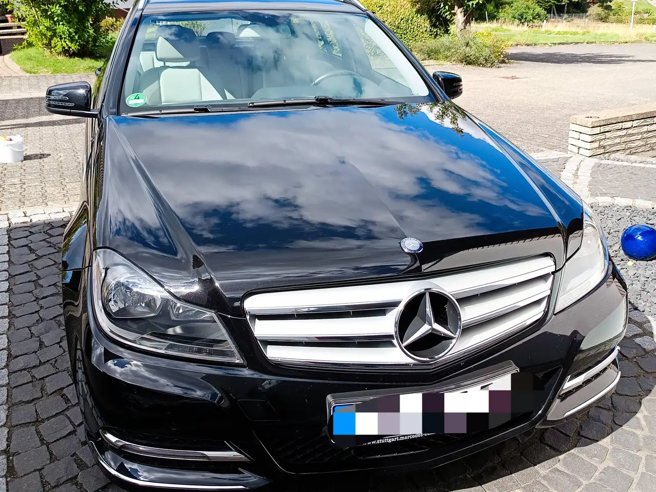 Mercedes-Benz C 180 C 180 T 7G-TRONIC Avantgarde Edition C — photo 1 of 12