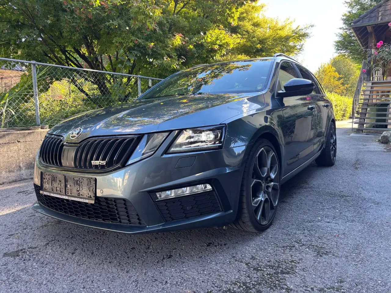 Skoda Octavia 2.0 TDI VRS / 8 fach / Privatverkauf — photo 1 of 15