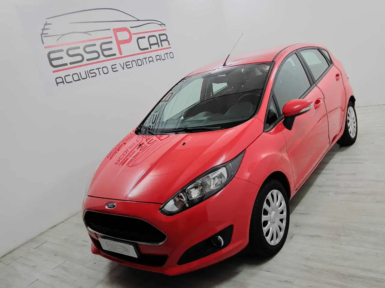 Ford Fiesta 1.0 100CV 5 porte Titanium 30.000KM — photo 1 of 8