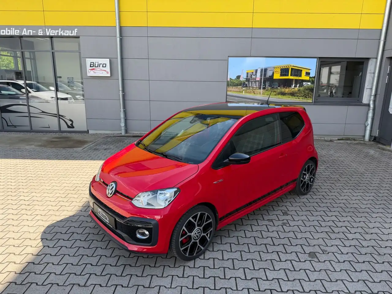 Volkswagen up! GTI Start-Stopp/DAB+/SHZ/TEMPOMAT/6 GANG/ — photo 1 of 26