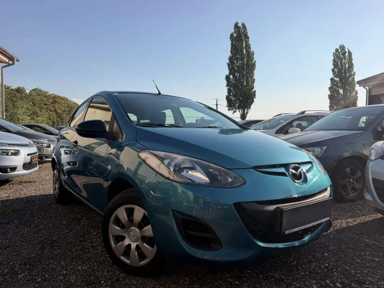 Mazda 2 1.3i CE Pro | 1. Besitz | Serviceheft | Klima — photo 1 of 16