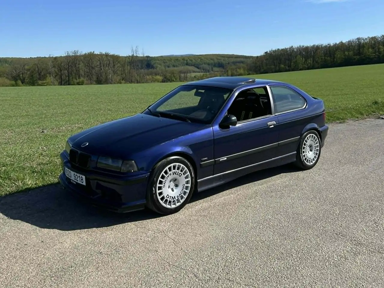 1998 BMW 323 323ti compact, photograph 2
